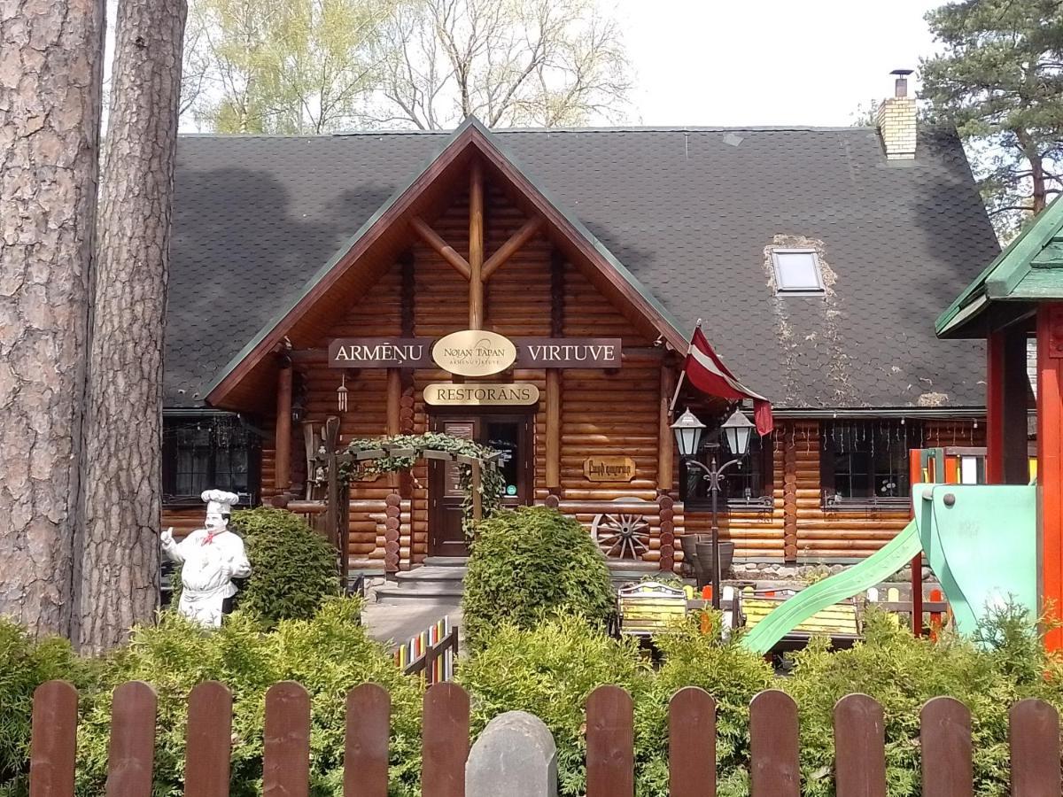 House, Garden & Sauna. Free Parking. Train Stop-200 M. Sea-1 Km. Jūrkalne 外观 照片