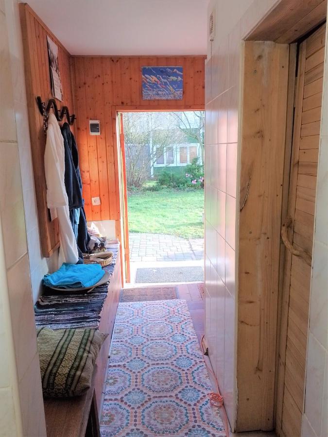 House, Garden & Sauna. Free Parking. Train Stop-200 M. Sea-1 Km. Jūrkalne 外观 照片