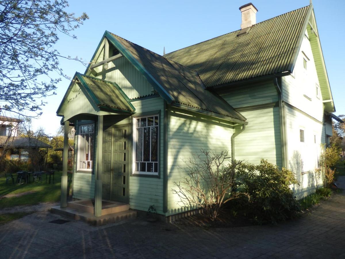 House, Garden & Sauna. Free Parking. Train Stop-200 M. Sea-1 Km. Jūrkalne 外观 照片