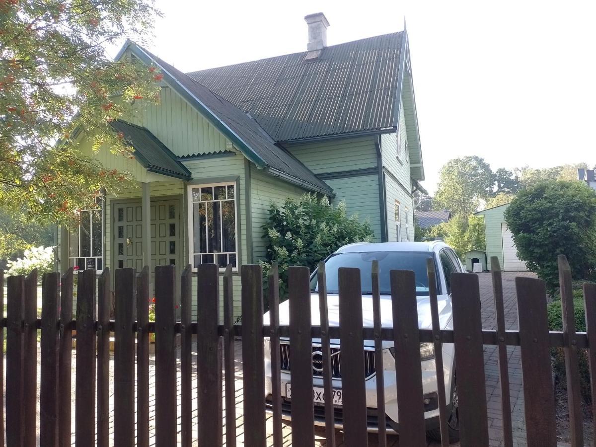 House, Garden & Sauna. Free Parking. Train Stop-200 M. Sea-1 Km. Jūrkalne 外观 照片